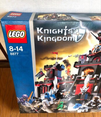 Lego Vladek's Dark Fortress Castle Set 8877 Knights Kingdom w/box