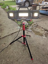 24LL72 HUSKY LED WORK LIGHT ON TRIPOD, GOOD CONDITION, 120VAC