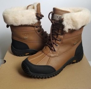 adirondack ugg 2