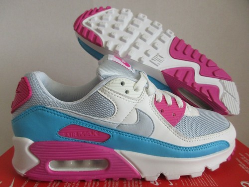 WMNS NIKE AIR MAX 90 FOOTBALL GREY 