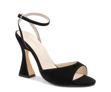 Touch Ups By Benjamin Walk