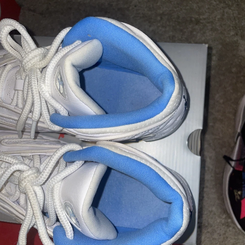 Talla 8.5- Air Jordan OG UNC W - CW1106-100 Foto 3 de 4