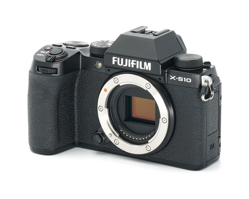 Fujifilm X-S10 body body return, only 560 shots #41413** - Image 2 of 3