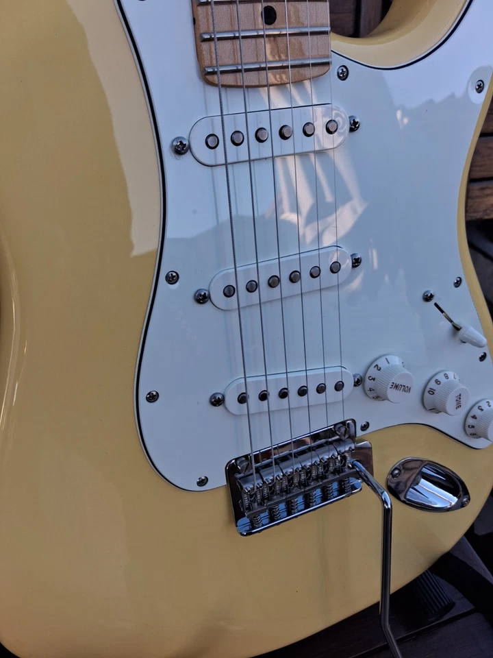 Fender Player Stratocaster Right Handed Electric Guitar - Buttercream, photo 3 of 5