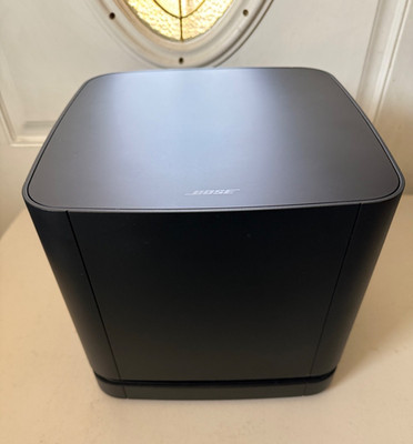Bose Bass Module 500 Wireless Subwoofer -Black (425843) Used. Good Condition