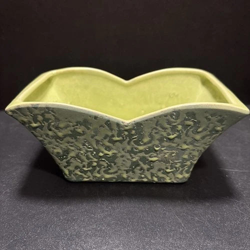 WINDOW BOX PLANTER! Vintage McCOY ART pottery: textured Dark Green/Green BROCADE