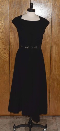 Robe Noire Sans Manches Von Mozart - Taille S - Ceinture à Boucle Strass - Coupe Empire - Neuf Avec étiquettes - Fabriqué Aux USA