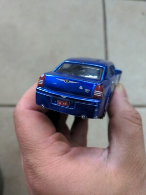 HTF Maisto 2005 Chrysler 300C Hemi 1:43 Scale DieCast Car Playerz