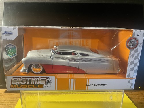 1951 MERCURY SILVER W/FLAME GRAPHICS 1/24 DIECAST MODEL CAR BY JADA NIB LEADSLED