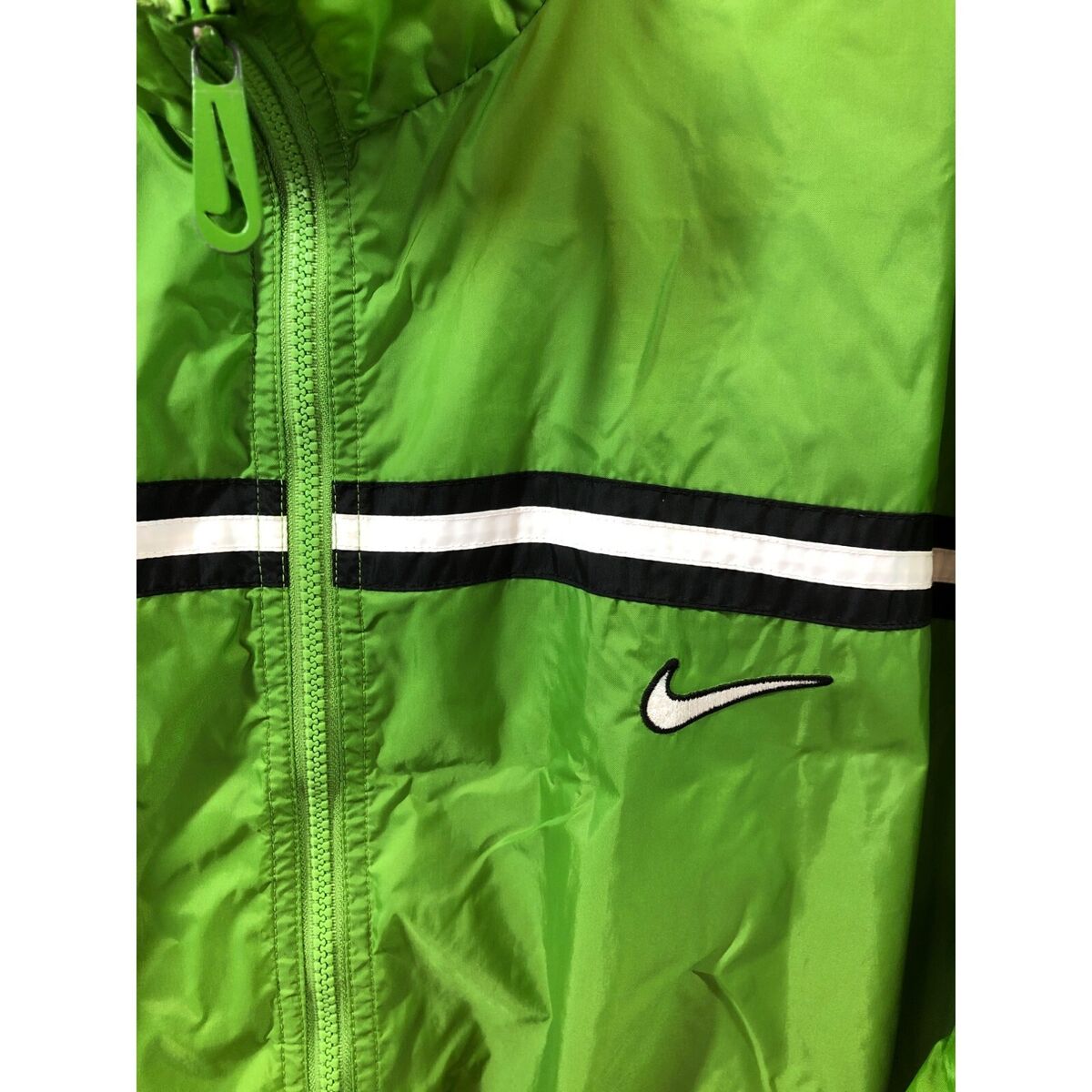 Nike Vintage Green Full Zip Swoosh Windbreaker Jacket S8 G01 Nike Vintage Green Full Zip Swoosh Windbreaker Jacket S8 G01