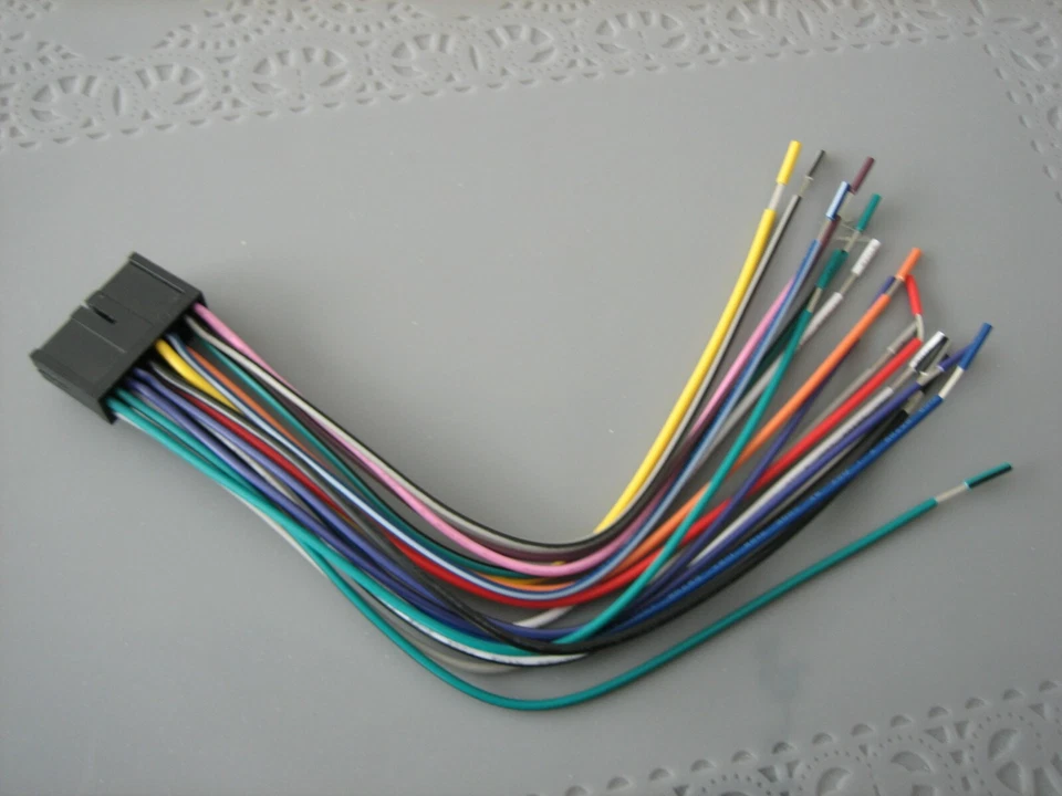 BLAUPUNKT CAR 2DIN 6.2" Stereo MIAMI620  for Wire Harness 20 pins Plug - Image 3 of 4