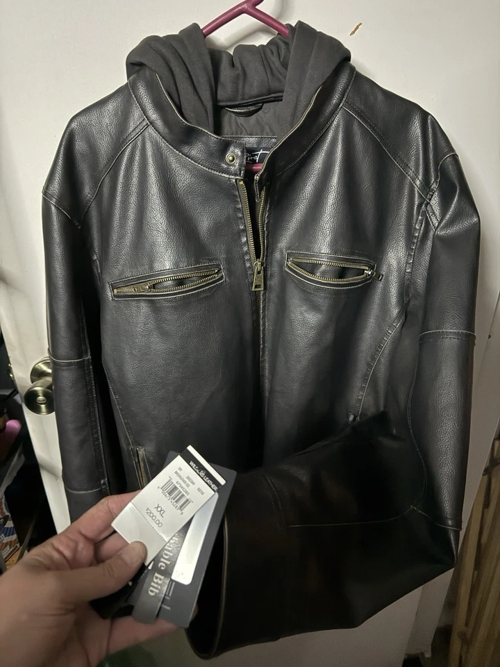 Chaqueta de cuero negra con remache para hombre 2xl para montar con capucha Foto 3 de 4