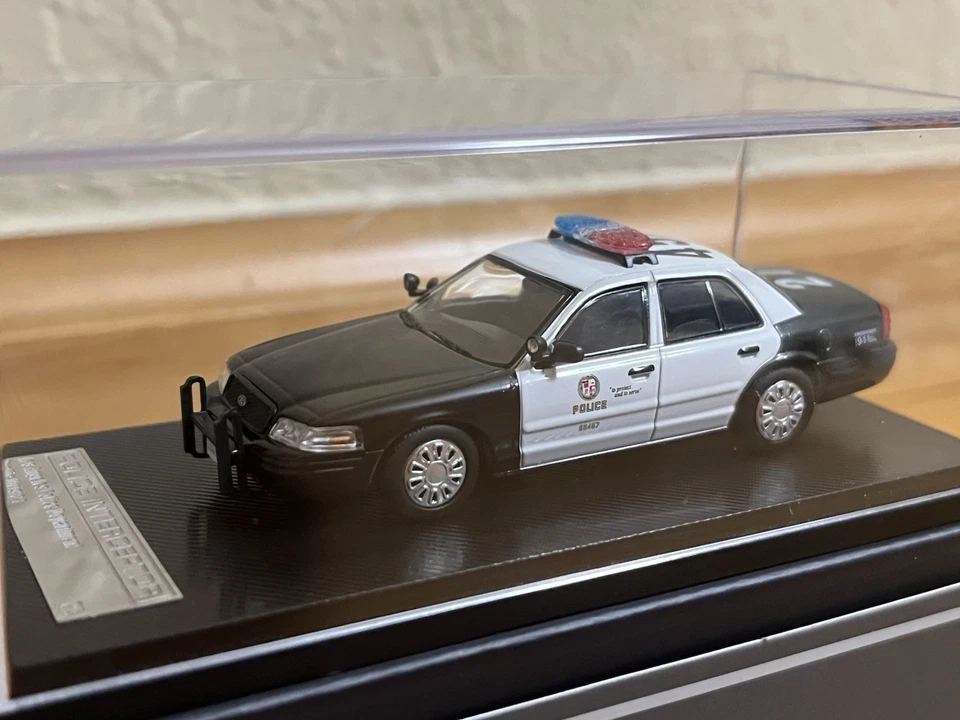 Rollin 1:64 Ford Crown Victoria Police Interceptor LAPD Los Angeles Police Dept - Image 3 of 4