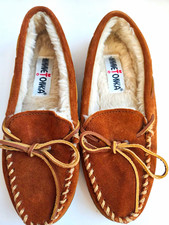 Minnetonka Women's Brown Suede Faux Fur Lined Moccasin Slippers Size 6 NWT