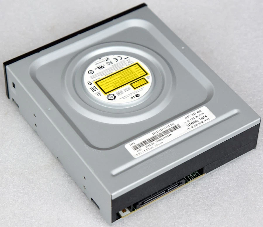 5.25" 13.3Cm Lg Gh24NsB0 Dvd-Rw Super Multi Laufwerk M-Disc Cd-Rw S-Ata M1259 - Image 3 of 4