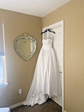 Beautiful Wedding Dress/White Ball Gown Size 4 for Sale - Brand New w/Tags