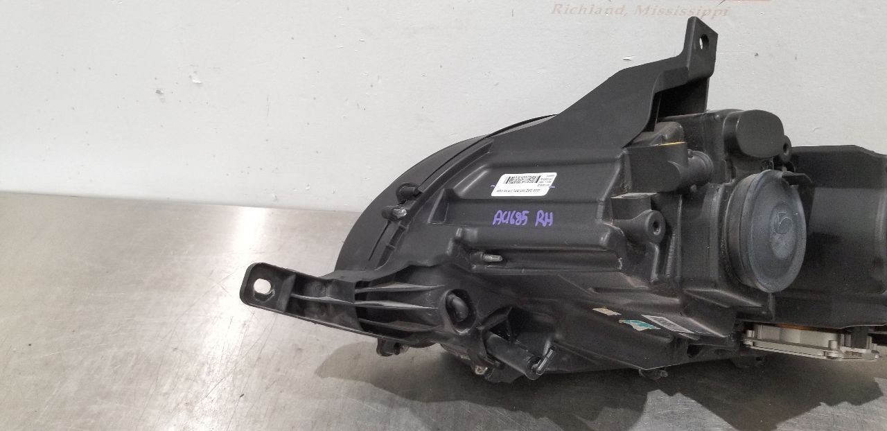 Bentley Continental GT RIGHT Headlight P/N 3W1941016BM