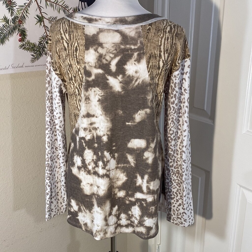 BUCKETLIST Scoop Knock Patchwork Patterned Long S… - image 4