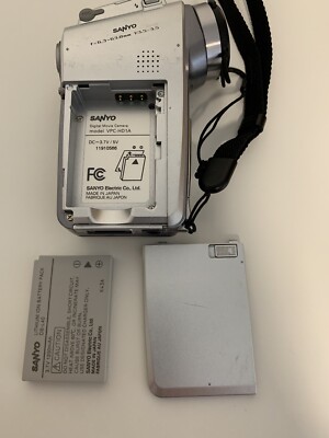 Sanyo Xacti VPC-HD1A Digital Movie Camera Tested Working