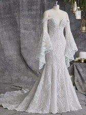Bohemian Wedding Dresses Half Sleeves V Neck Bridal Gowns Long Sleeve Small Tail