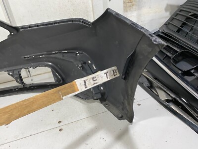 2018-2020 Acura RLX Sedan Front Bumper Cover OEM 71101-TY2-ZX00