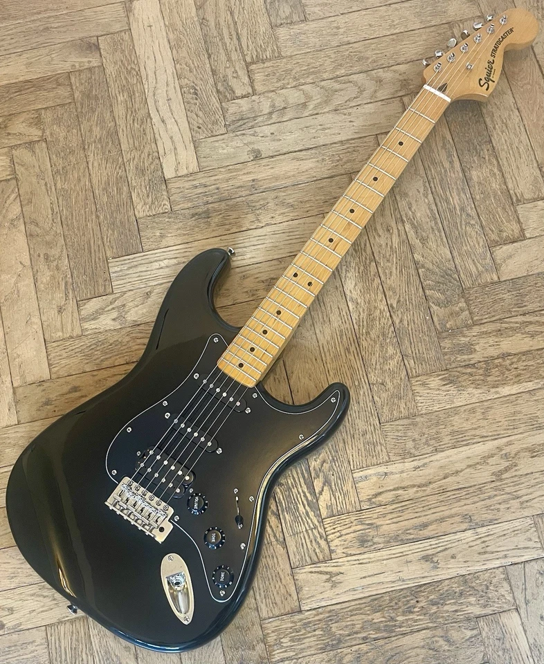 Squier by Fender Classic Vibe Stratocaster 70s HSS MN BLK - Bild 2 von 4