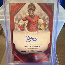 Topps 2025 Tier One Yadier Molina Red Autograph T1A-YM St. Louis Cardinals /10