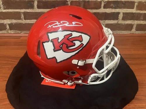 Patrick Mahomes Signed 100% Authentic Helmet Kansas City Chiefs KC Fanatics COA