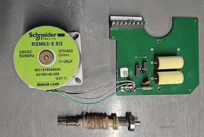 Schneider Electric Berger Lahr RSM63/8 SG 24V Synchronous Motor w/ Board & Drive