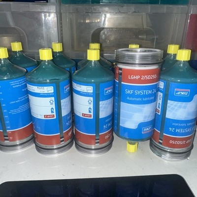 SKF System 24 LGHP 2/Sd250 Automatic Lubricant Qty 10 Our Price £95 RS £500 