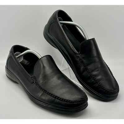Cole Haan Men display picture 3