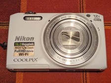 Nikon Coolpix S6800 DigitalKamera | Weiß/Sil...