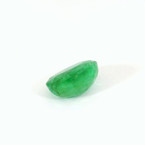 1.35 CARAT NATURAL EMERALD GREEN TRANSPARENT ZAMBIAN oval GEMSTONES SEE VIDEO - Picture 3 of 8