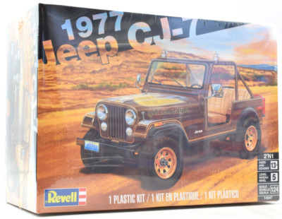 Revell 1977 Jeep CJ-7 2-In-1 1/24 Scale Plastic Model Car Kit
