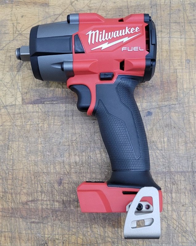 Milwaukee 2962-20 M18 18V Fuel 1/2" Mid-torque Impact Wrench - NEW OPEN BOX