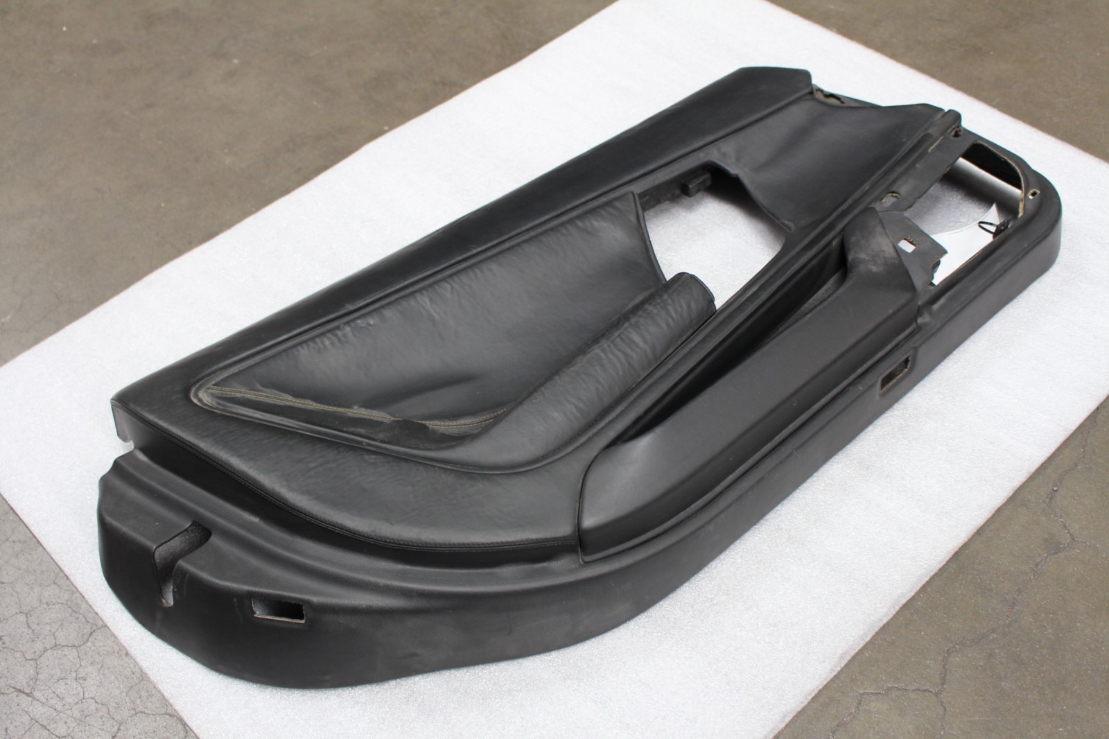 Lamborghini Gallardo, LH, Front Door Trim Panel, Dmg, Used, P/N 400868121
