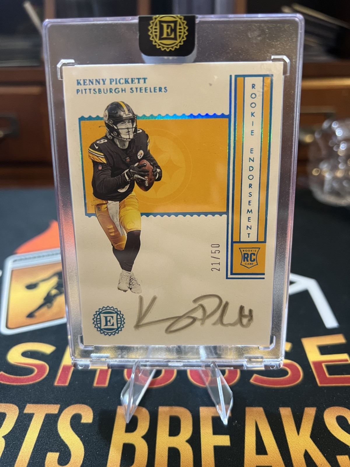 Kenny Pickett Panini Encased Rookie Endorsements Autographs #REKP Sapphire