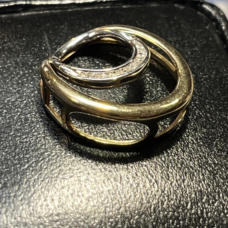 14Kt Solid Two Tone Gold Double Circle Slide Pendant With Diamonds; 2.7 Grams - Image 2 of 4