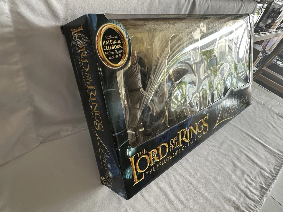 LOTR Lothlorien Paquete de Regalo Toy Biz Figuras 2004 Galadriel Haldir Celeborn Foto 3 de 4