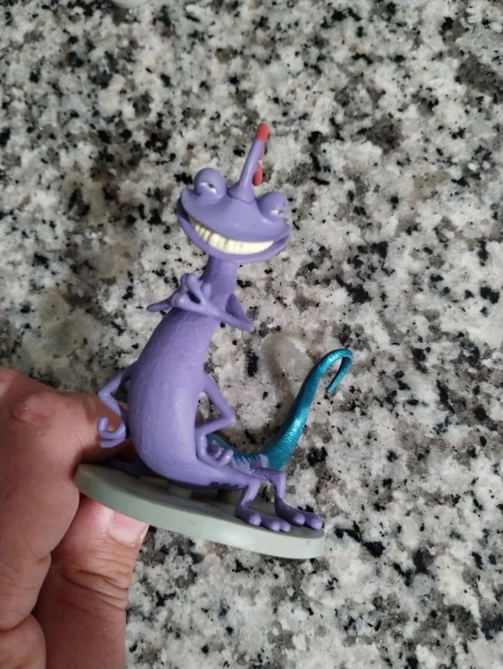 Lote de 4 bonecos de brinquedo Disney Pixar Monsters Inc enfeites de bolo - Imagem 4 de 4