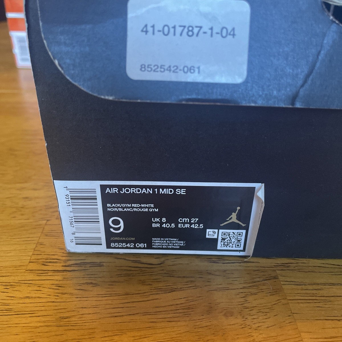 【美品】NIKE AIR JORDAN 1 MID NEWSPAPER Air Jordan 1 Mid SE Newspaper Air Times Review! - YouTube