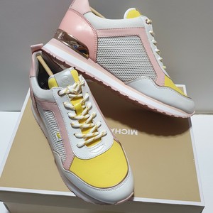 michael kors sneakers size 9