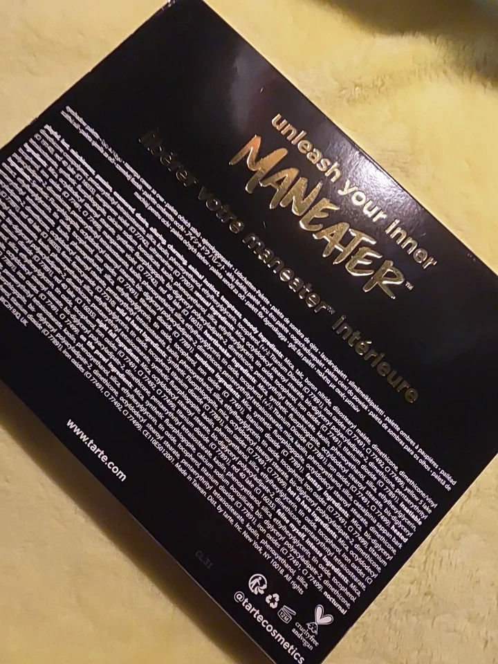 Paleta de Sombras TARTE Maneater AFTER DARK 24 Tons Nova na Caixa - Imagem 2 de 4