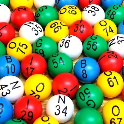Easy Read Bingo Balls 7/8 Inch Diameter (22 mm) with Fade and Scratch Resista...