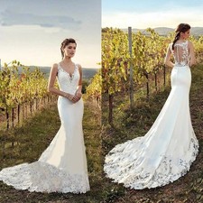 V Neck Illusion Back Meramid Wedding Dress Lace Appliques Sweep Train Bride Gown