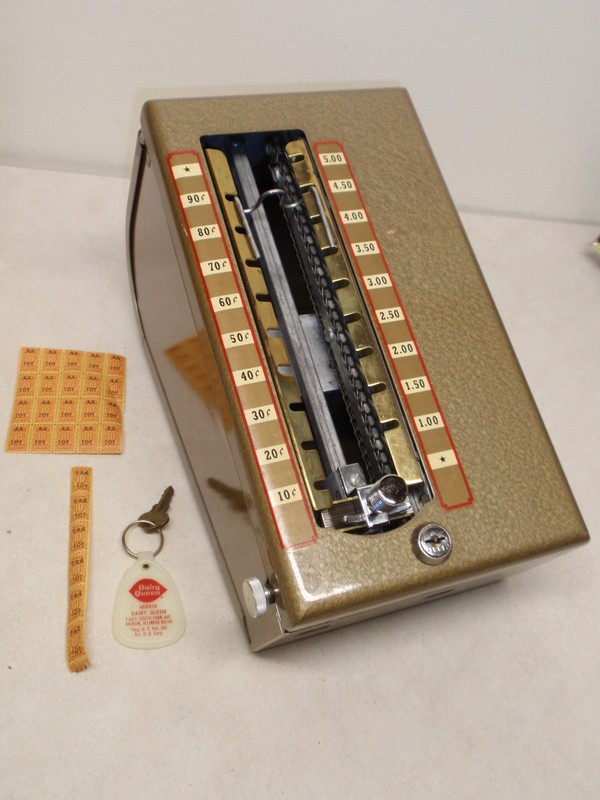 VINTAGE NORTHWESTERN MODEL X14 STORE MERCHANT TRADING STAMP DISPENSER AND STAMPS