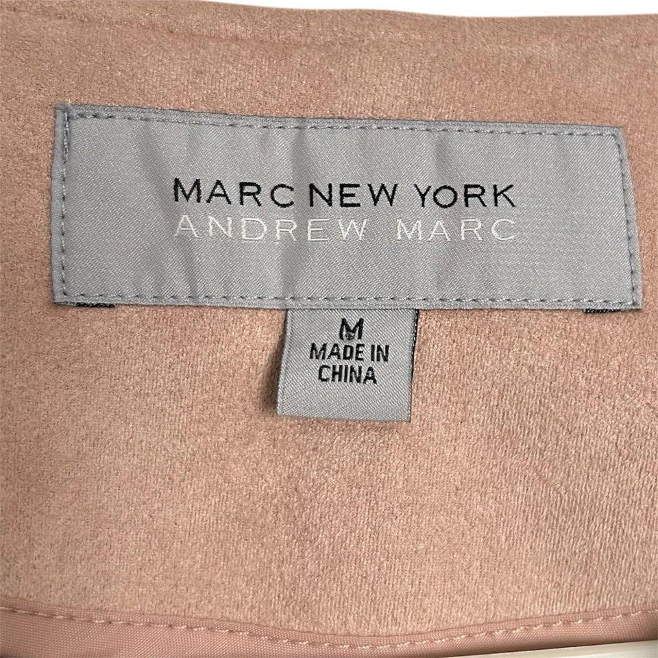 Abrigo Marc New York Andrew Marc Rosa Imitación Gamuza Sin Cuello Talla M Foto 4 de 4