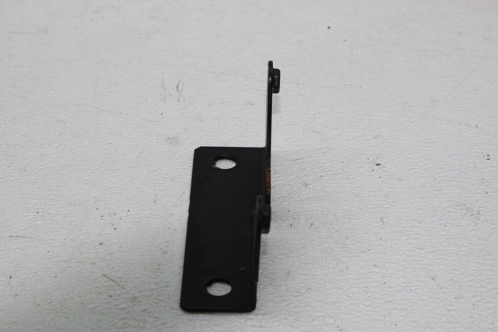 99-01 FERRARI 456 M RIGHT PASSENGER DOOR MOUNT BRACKET