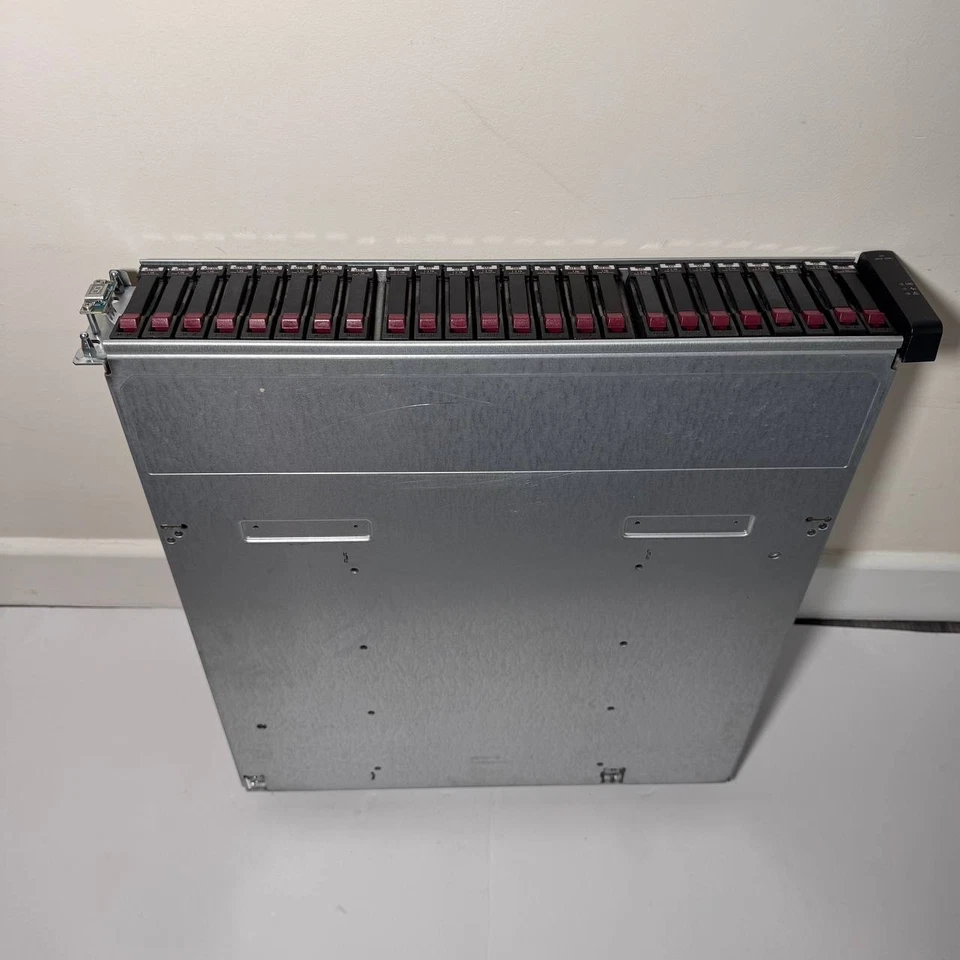 HP StorageWorks 24 Bay Hard Drive Array (FCLSE-0801), Good Working Condition! - Image 3 of 4
