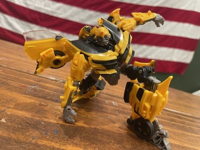 Transformers The Last Knight Premier Edition Deluxe Bumblebee Used Figure